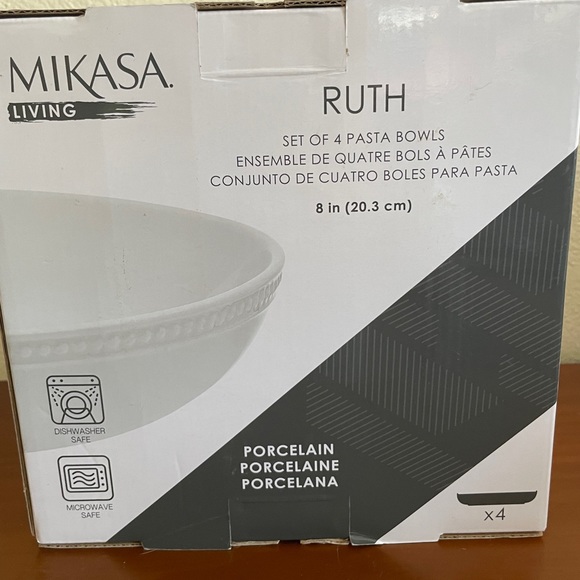 Mikasa Set of 4 Pasta Bowls Porcelain Ruth Brand New in Box White China - Picture 6 of 8
